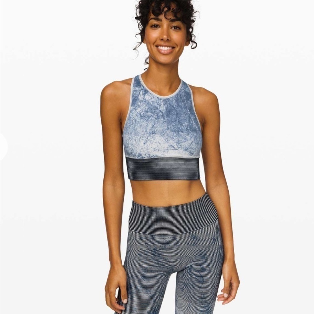 Lululemon Ebb to Train Bra White / Black / Luna size 4 Longline Sports Bra